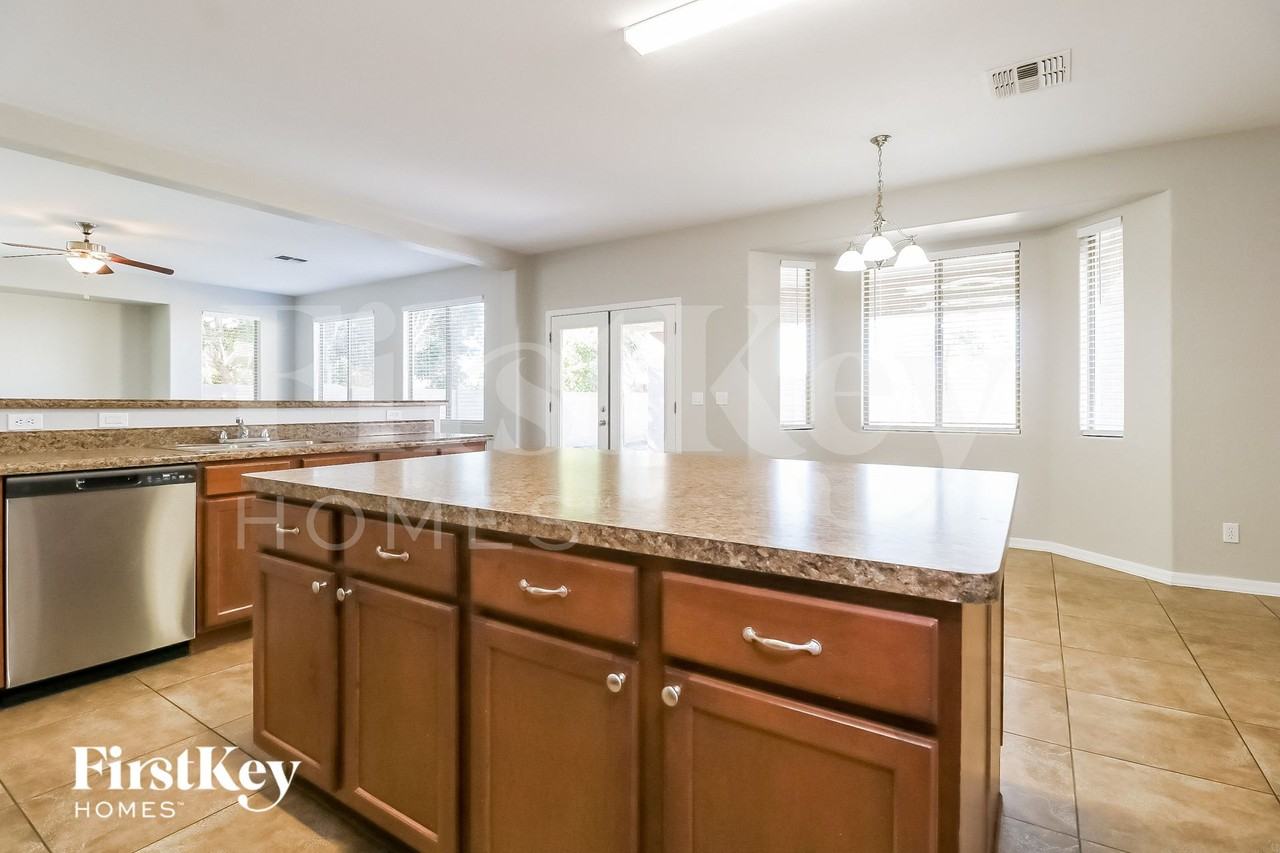 1842 S 222nd Ln - Photo 6 of 15