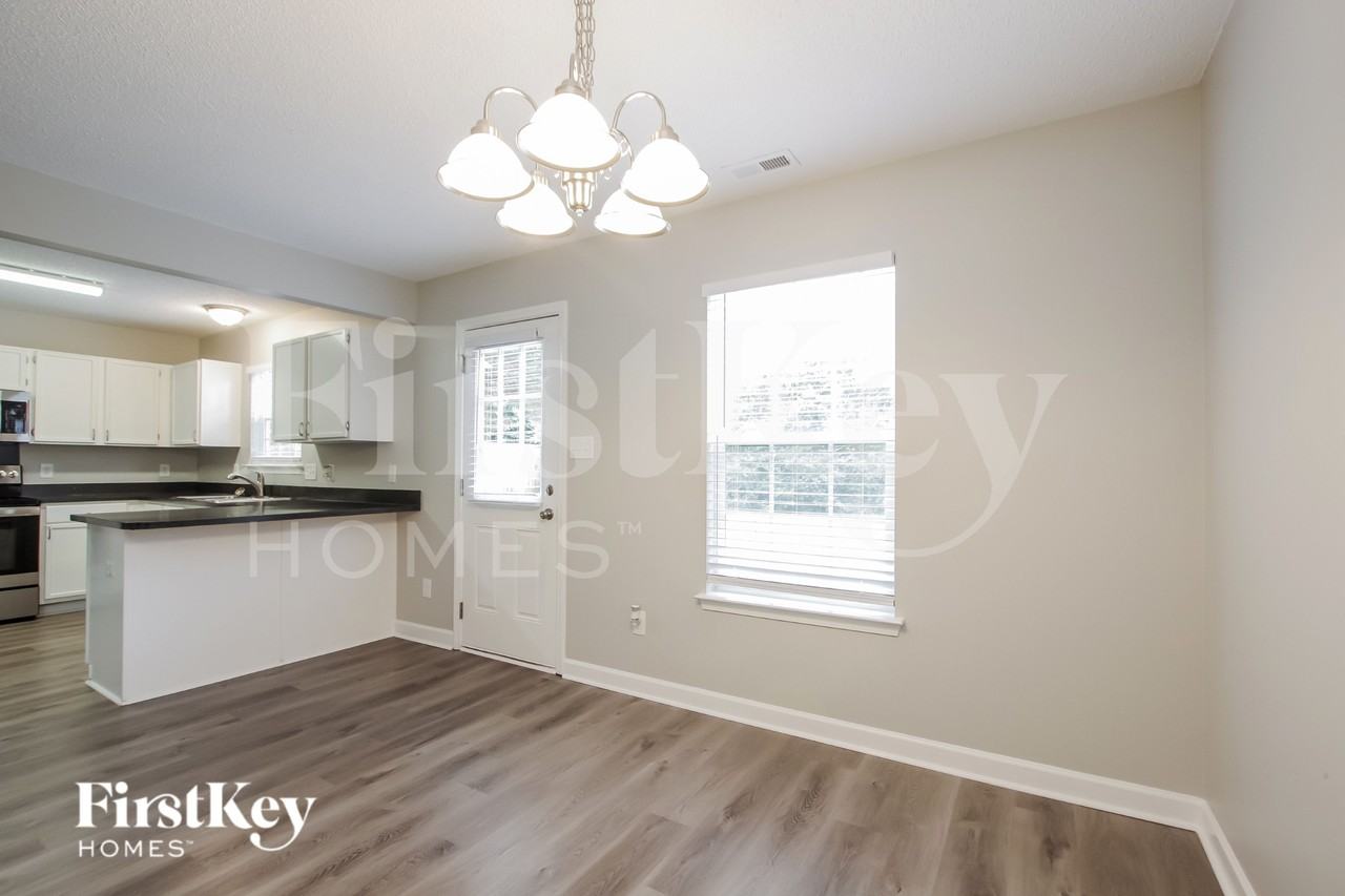 2819 Rosemeade Dr - Photo 6 of 18