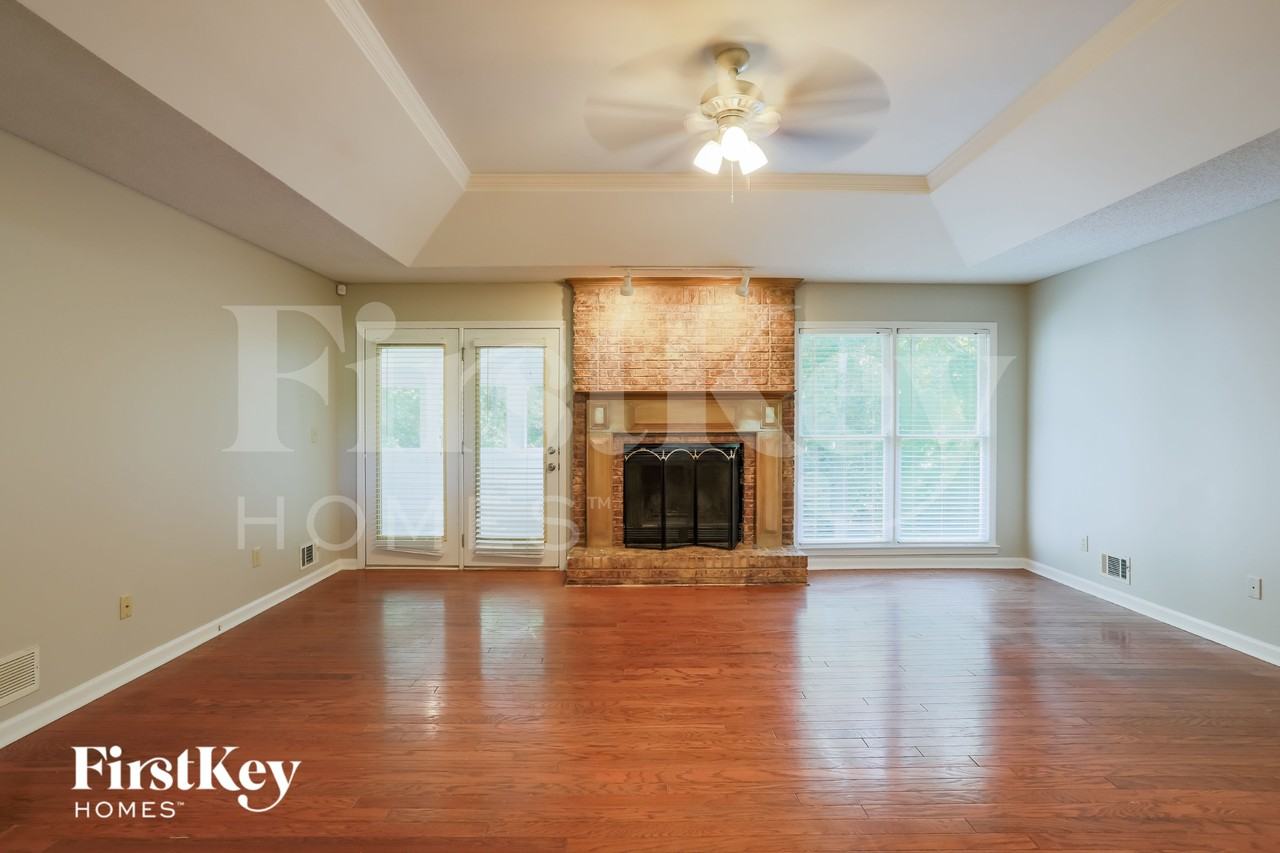 226 David Larsen Dr - Photo 2 of 18