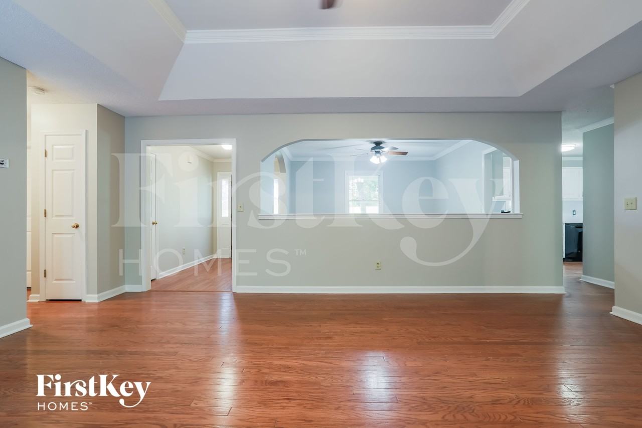 226 David Larsen Dr - Photo 4 of 18