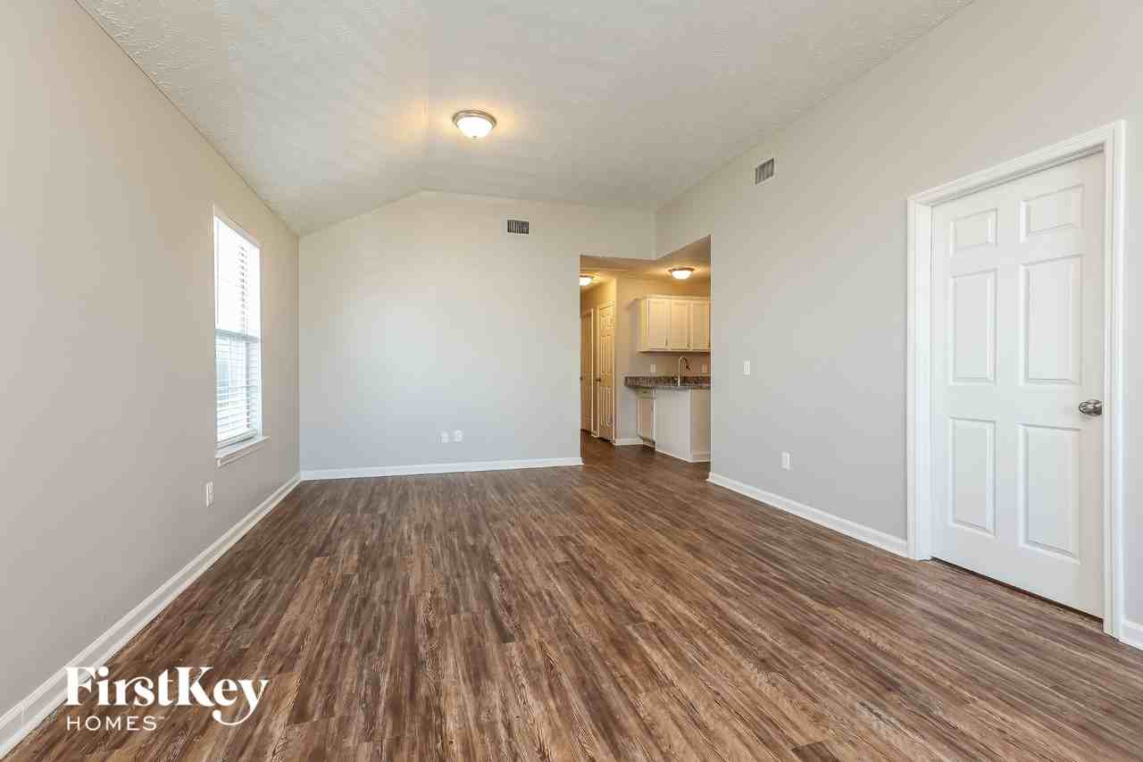 317 Cedar Park Cir - Photo 3 of 15