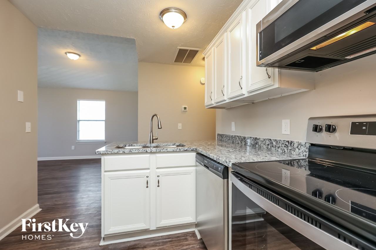 317 Cedar Park Cir - Photo 6 of 15