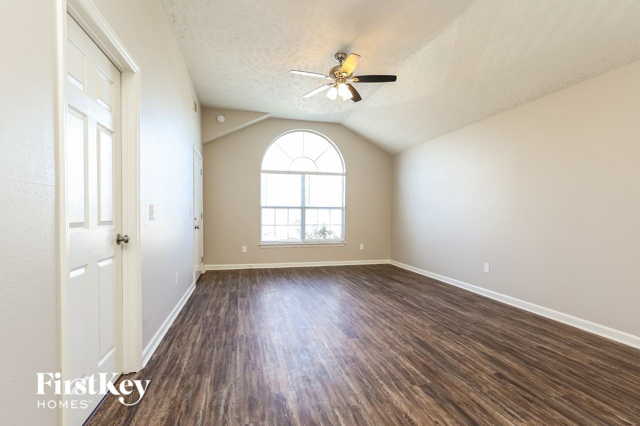 317 Cedar Park Cir - Photo 7 of 15