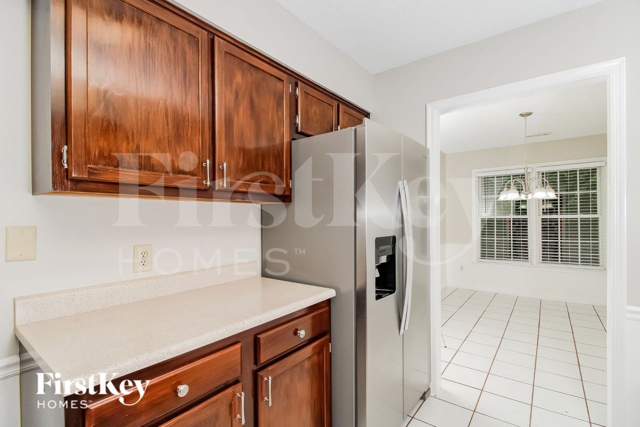 5807 Running Ridge Rd - Photo 6 of 16