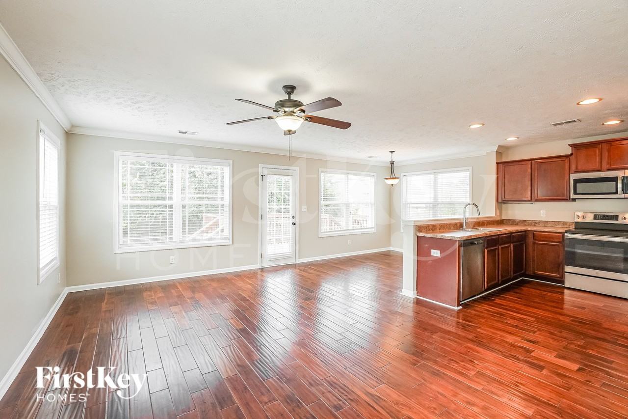 1309 Loren Cir - Photo 3 of 16