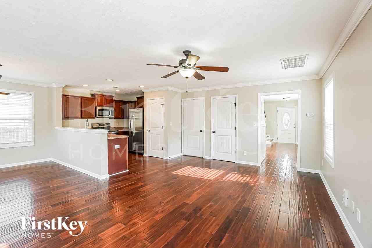 1309 Loren Cir - Photo 4 of 16