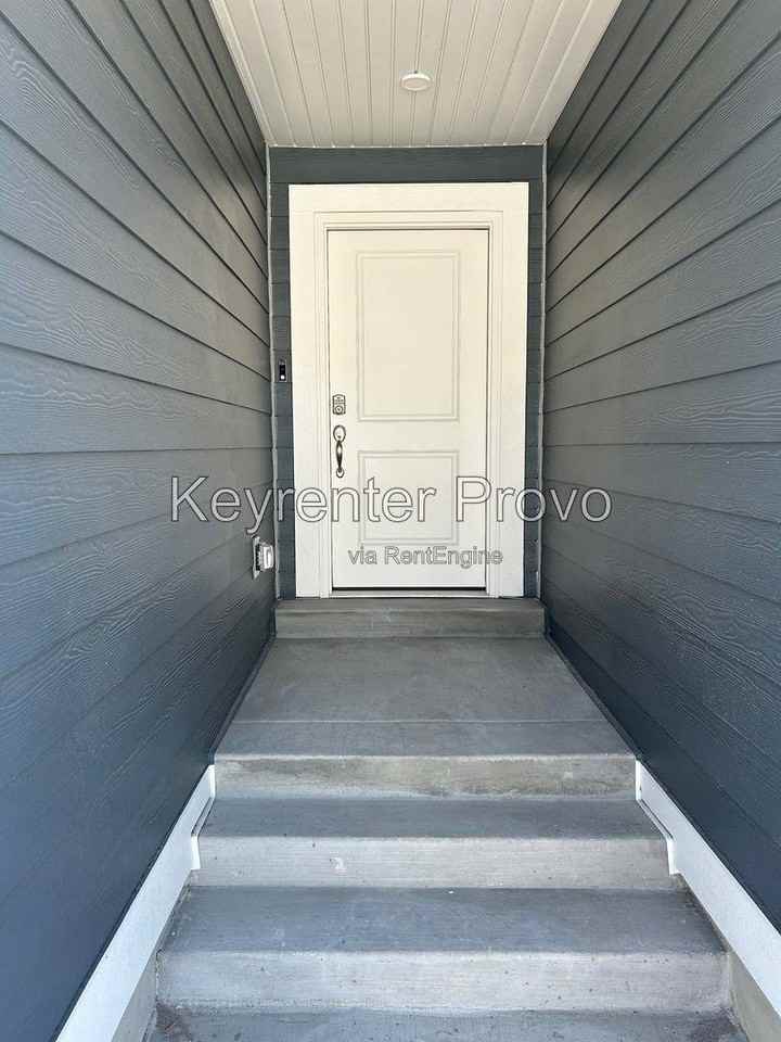 604 W 1870 S #1089 - Photo 3 of 10
