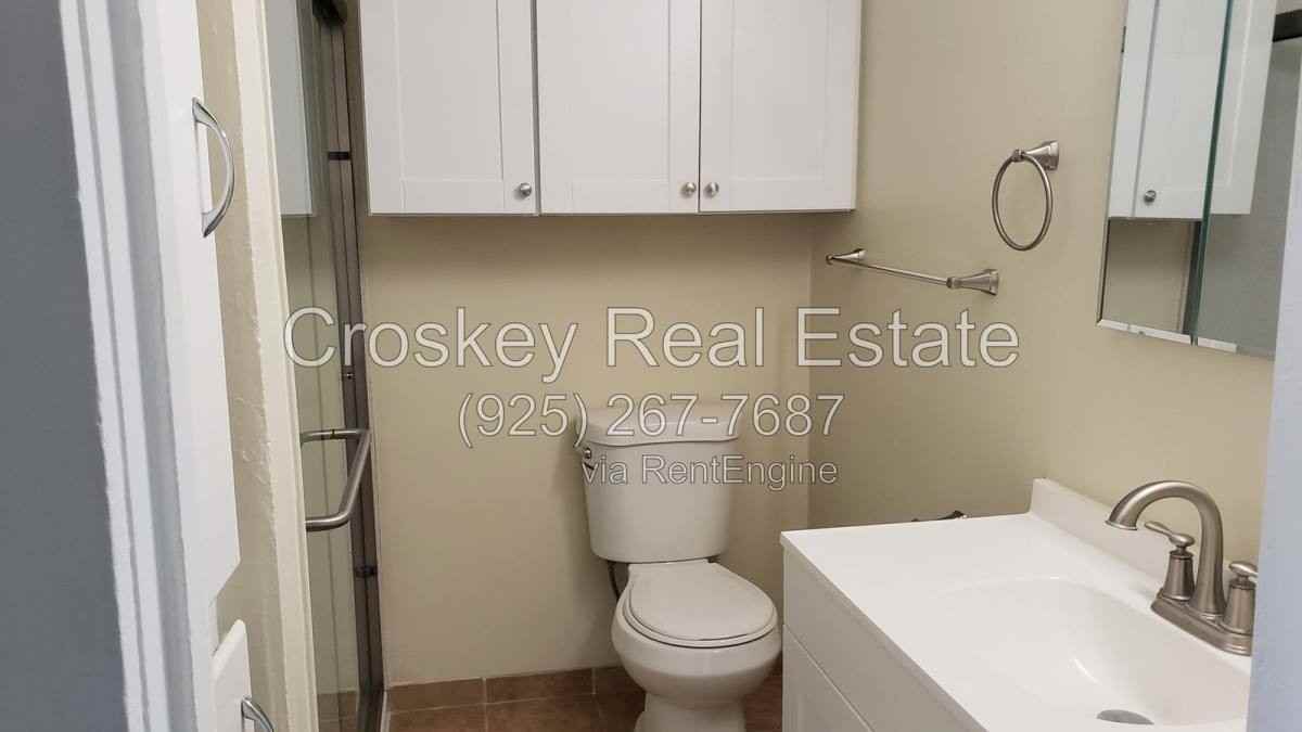 332 W Tregallas Rd - Photo 2 of 8