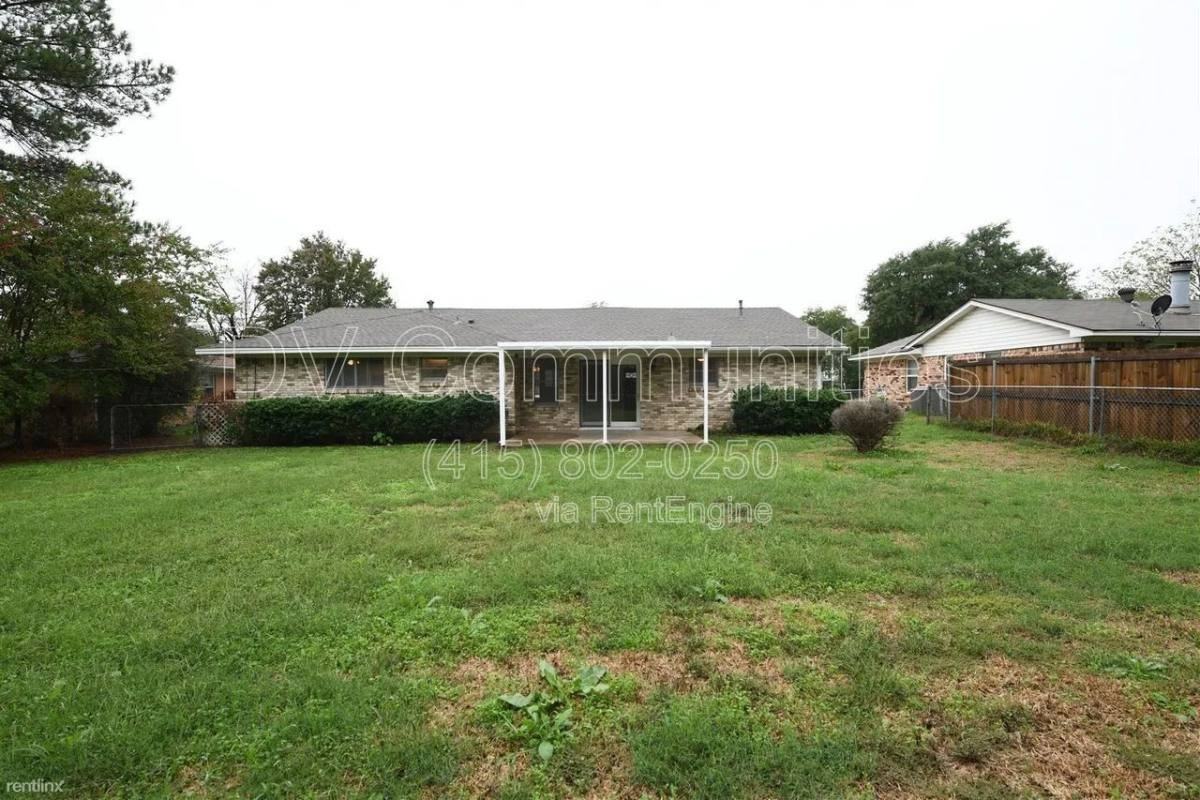 1607 Anthony St - Photo 2 of 10