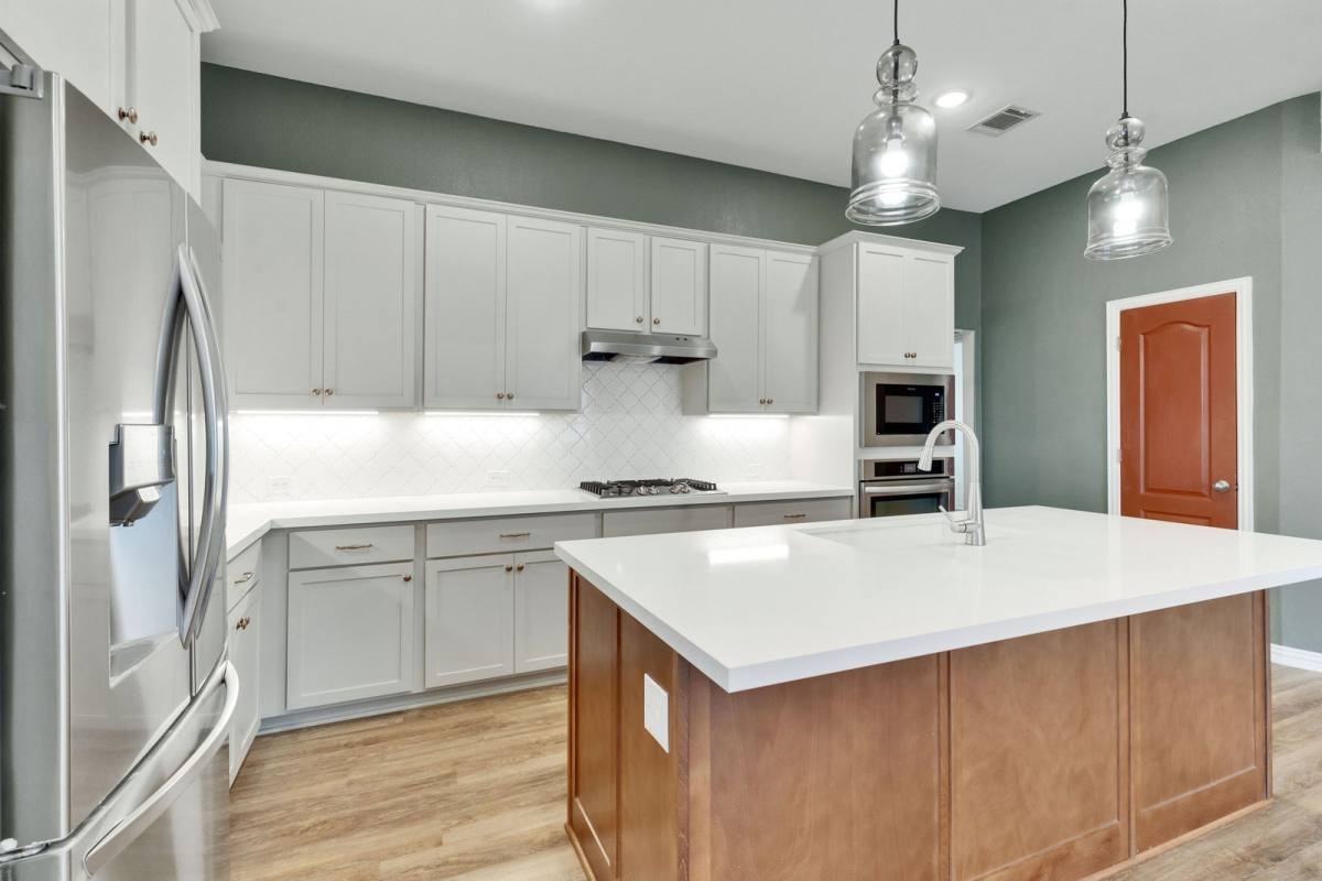 175 Short Leaf Dr - Photo 2 of 10