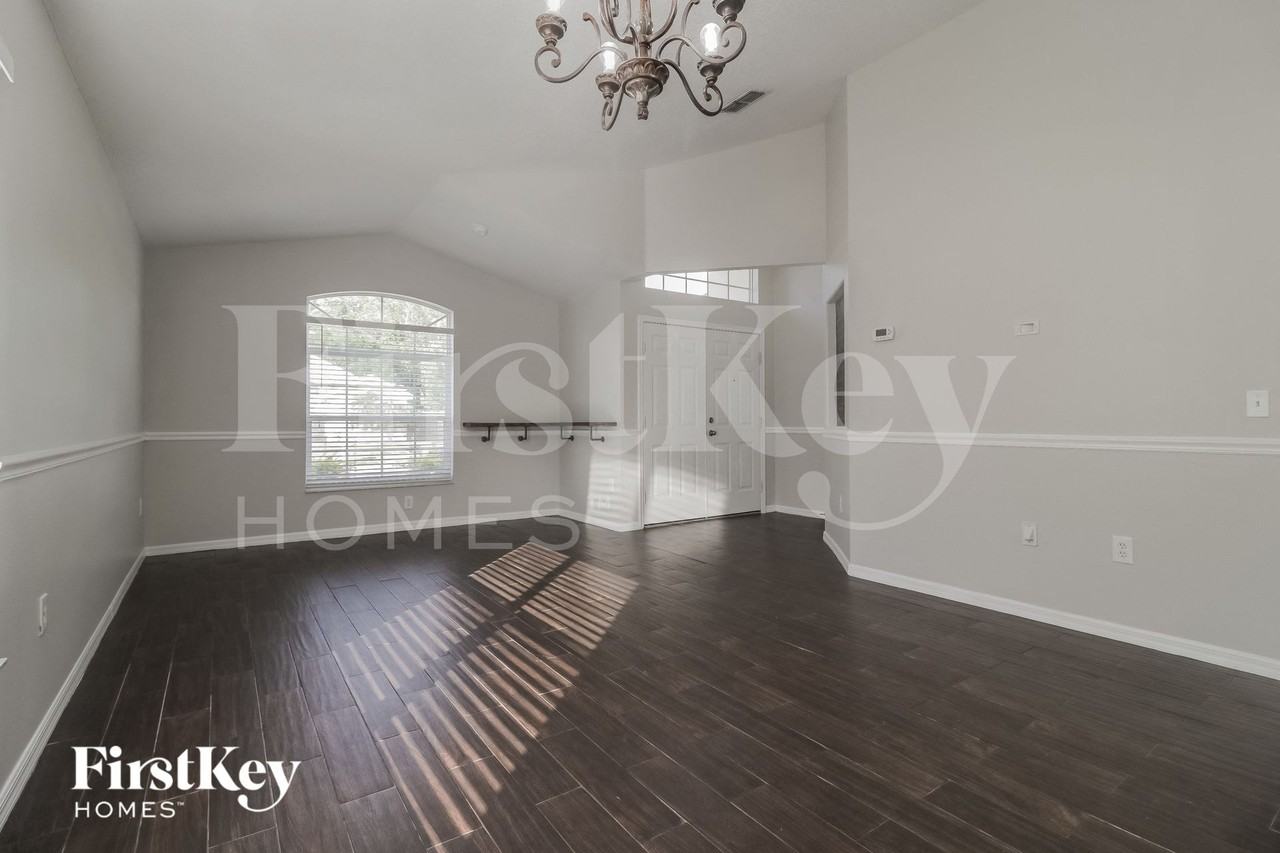 448 Fieldstream West Blvd - Photo 5 of 16