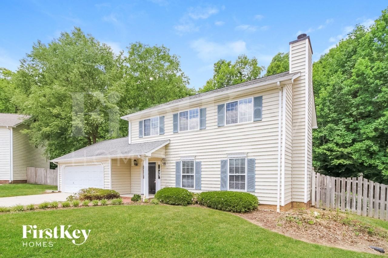 3901 Colony Ridge Ct - Photo 2 of 13