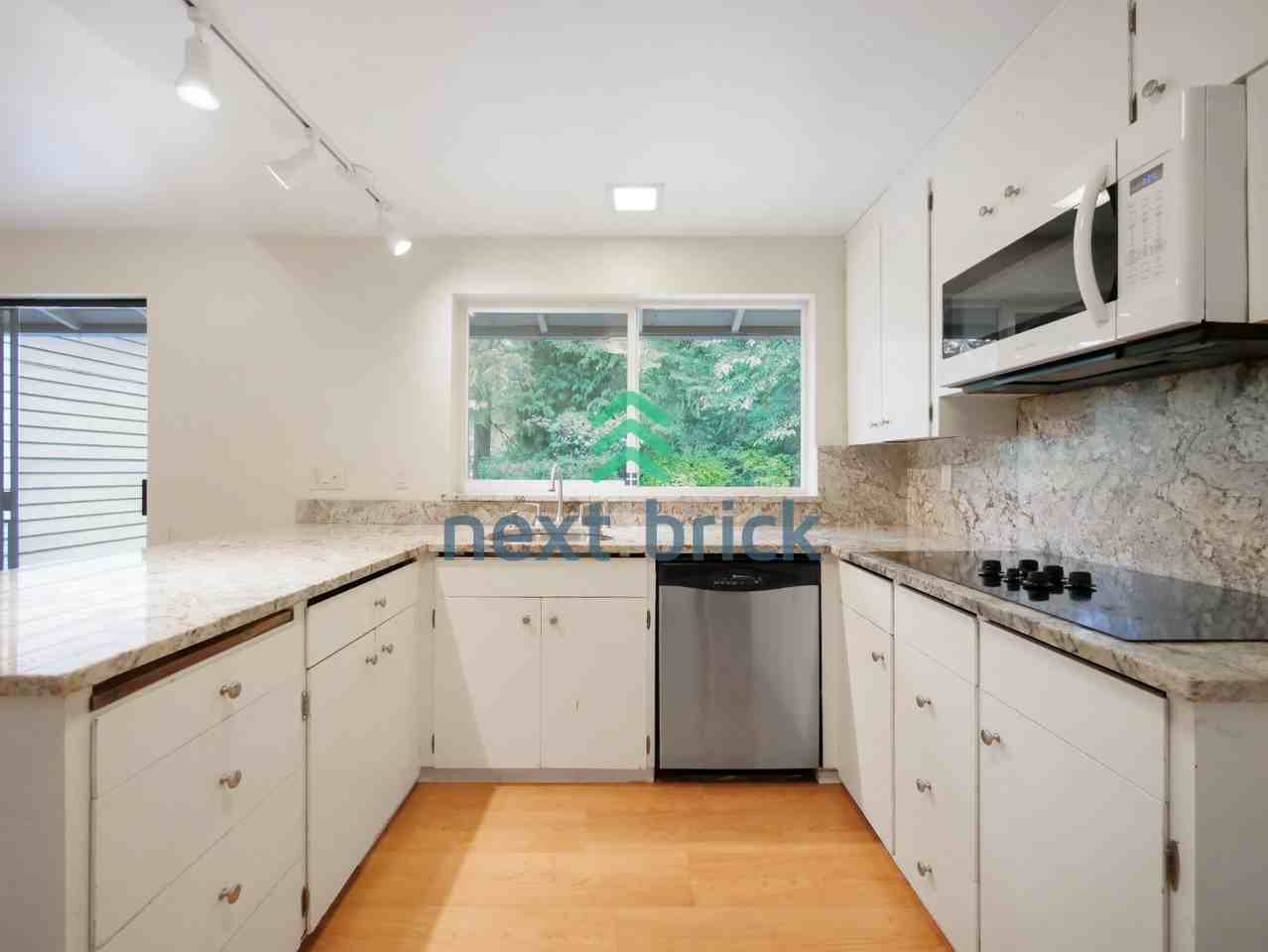 14469 Ne 12th Pl - Photo 7 of 35