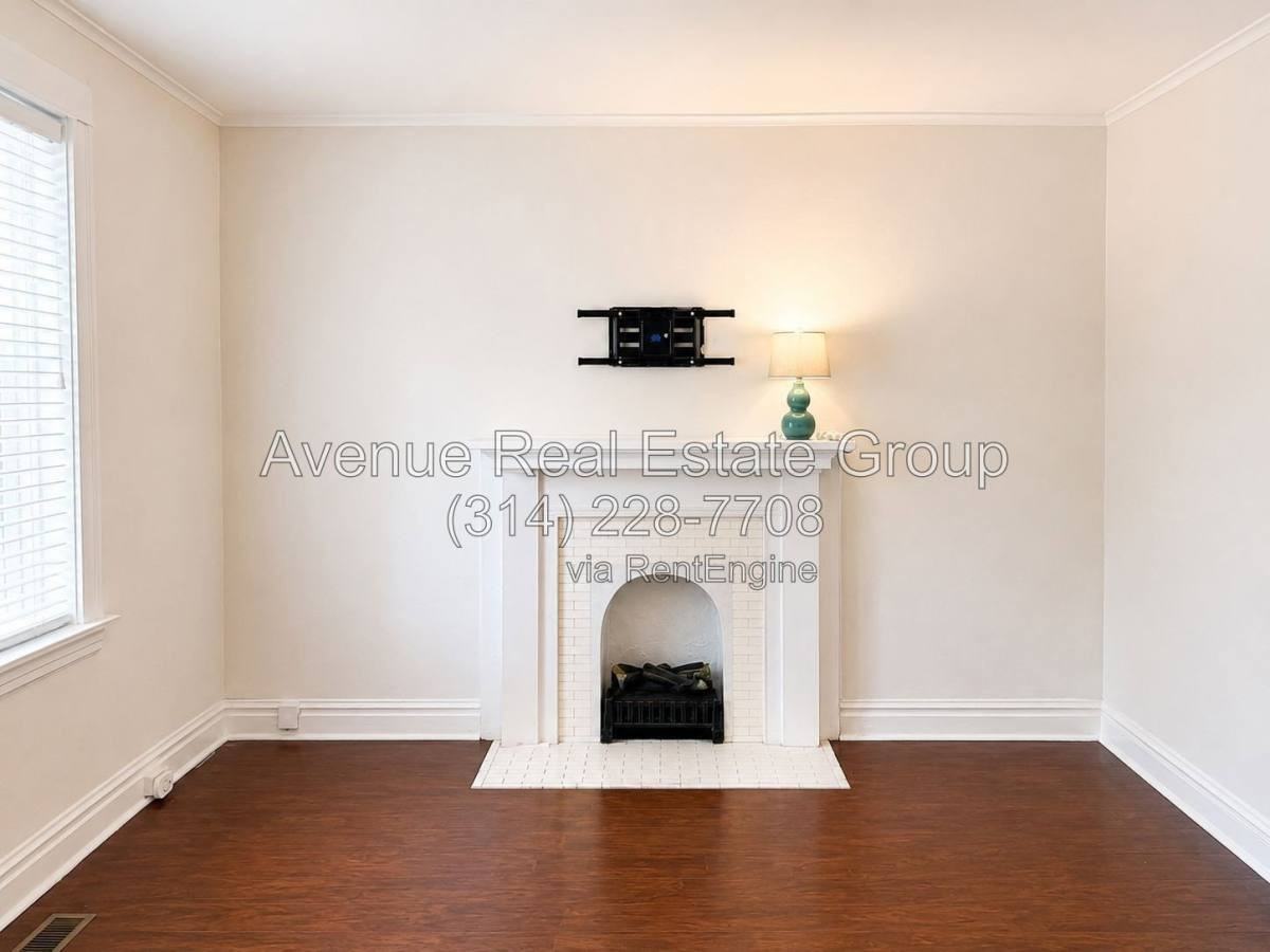 4935 Loughborough Ave - Photo 2 of 9