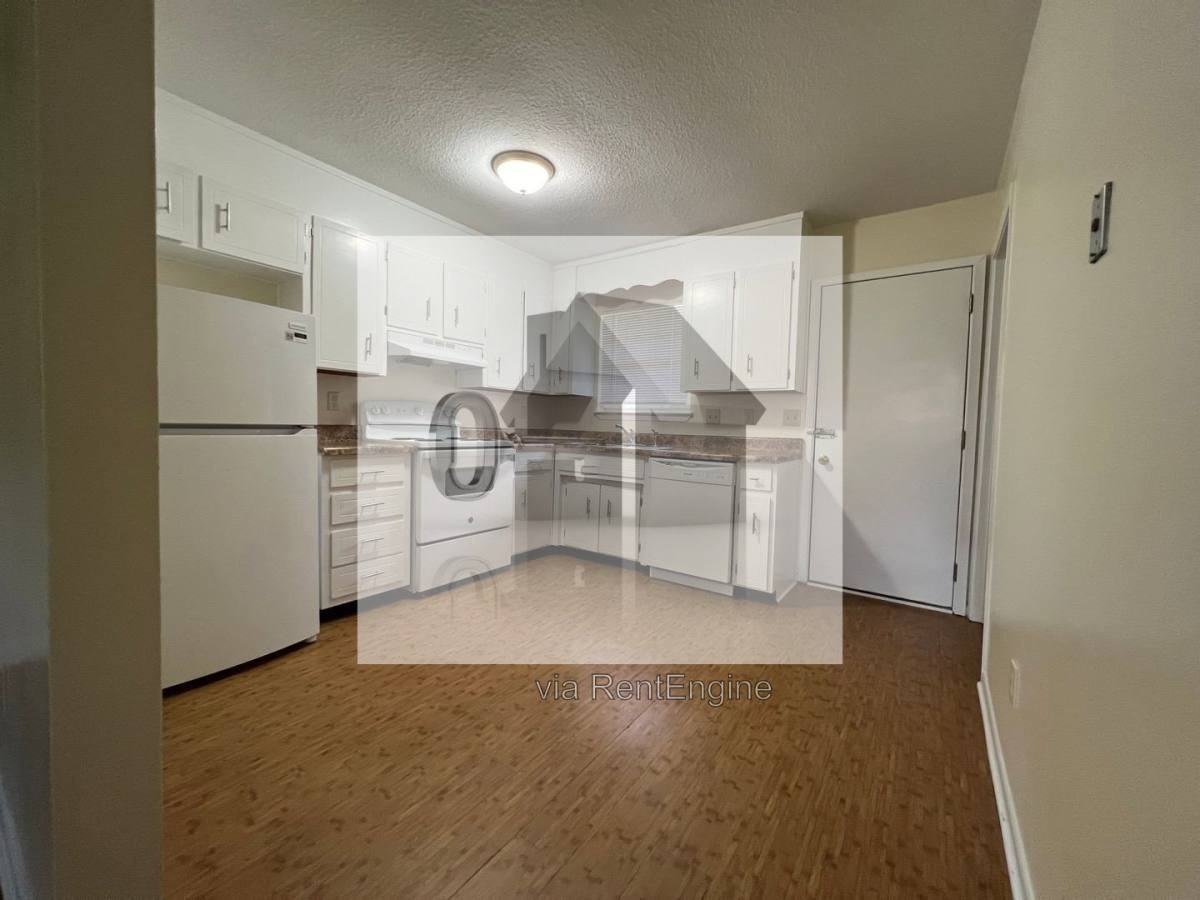 4935 Yacht Harbor Dr - Photo 5 of 9