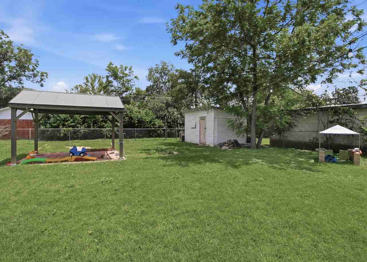 204 Aero Ave - Photo 4 of 26