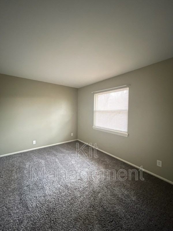 2900 Dean Rd - Photo 2 of 10