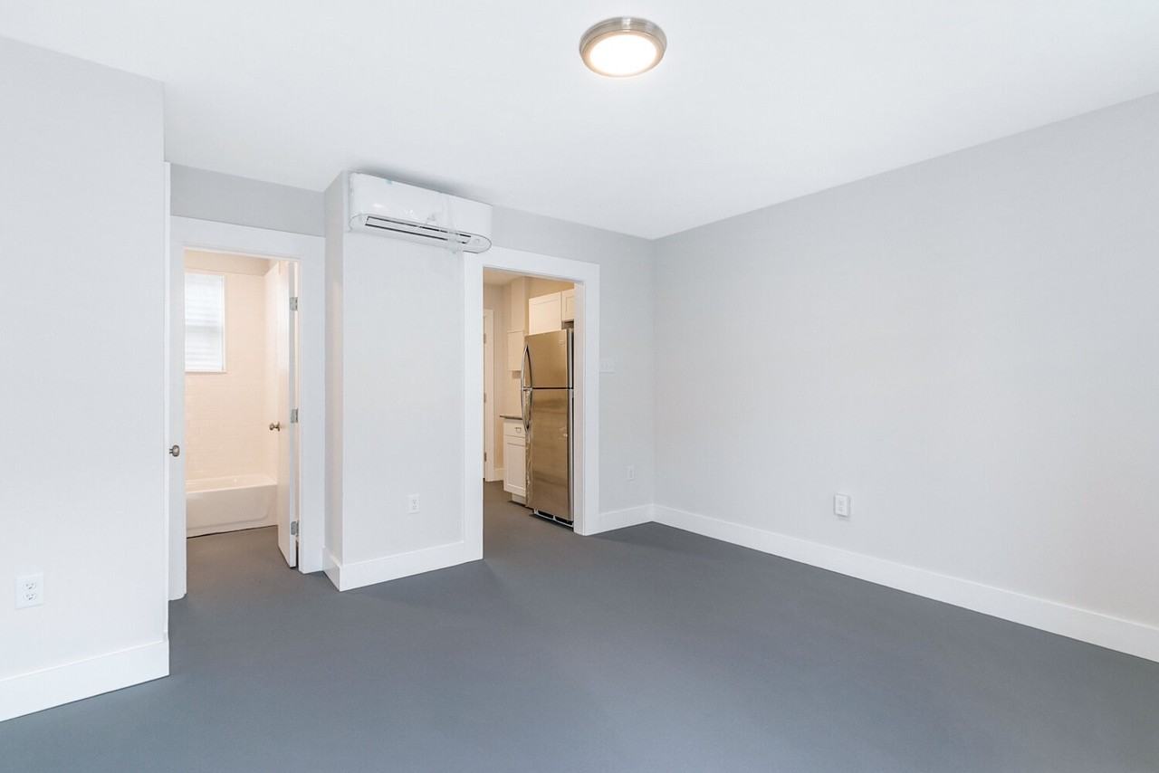 2536 Conti St - Photo 4 of 11