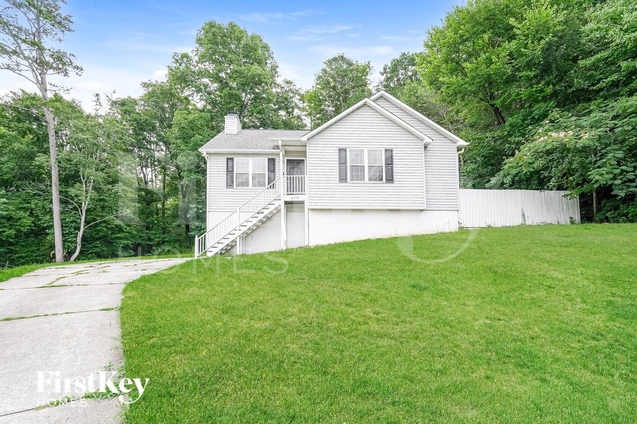 2200 Emerald Creek Ct - Photo 2 of 19