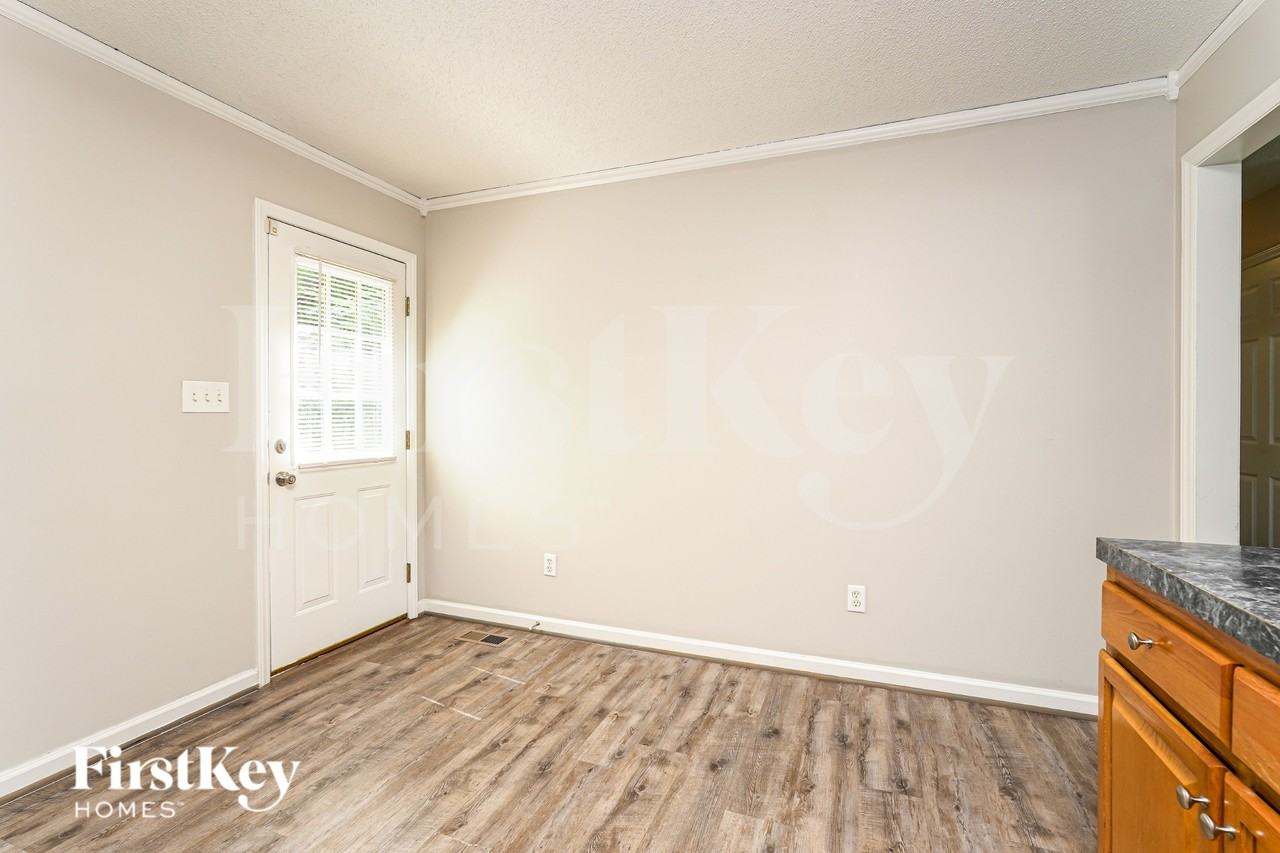 2200 Emerald Creek Ct - Photo 6 of 19