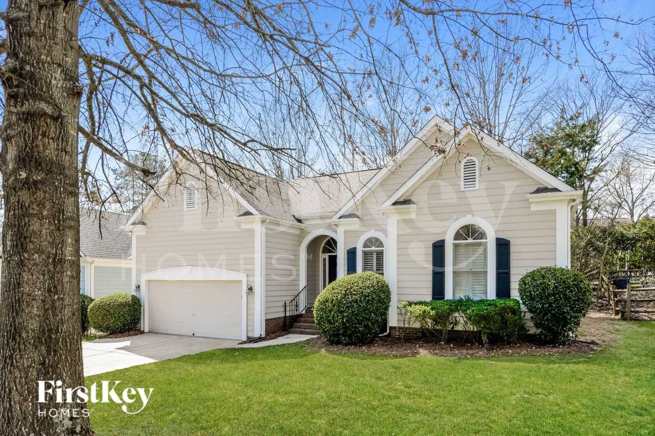 6223 Rosebriar Ln - Photo 2 of 15