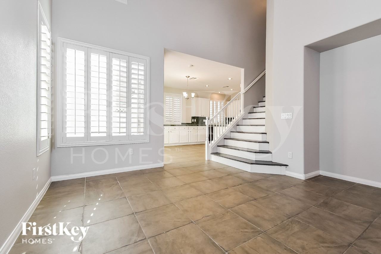 7580 Alexander Hills St - Photo 3 of 16