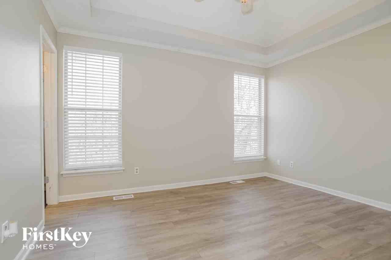 1106 Park Dr - Photo 7 of 15