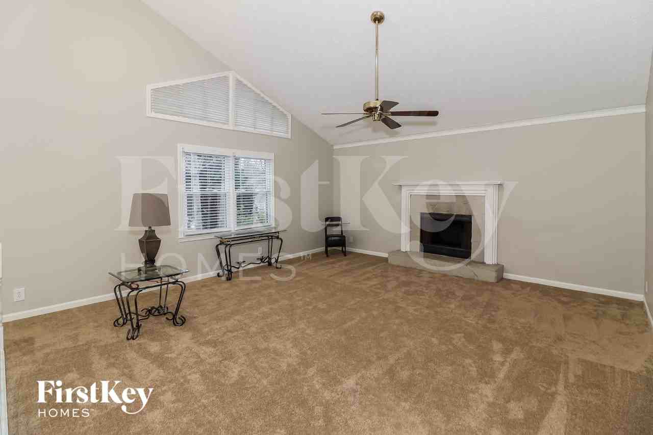 815 Old Spring Way - Photo 3 of 18