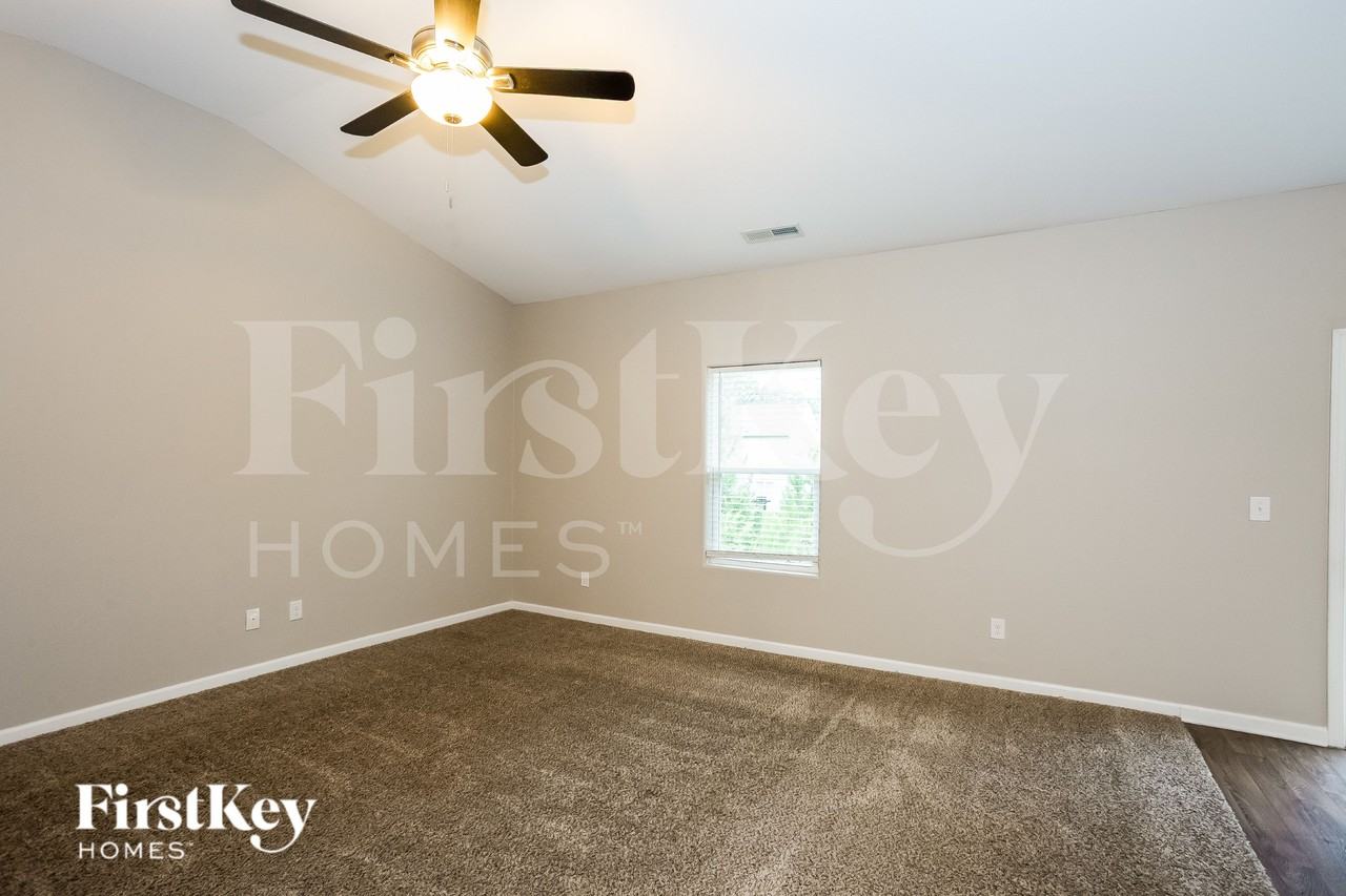 6129 Purbeck Way - Photo 3 of 19