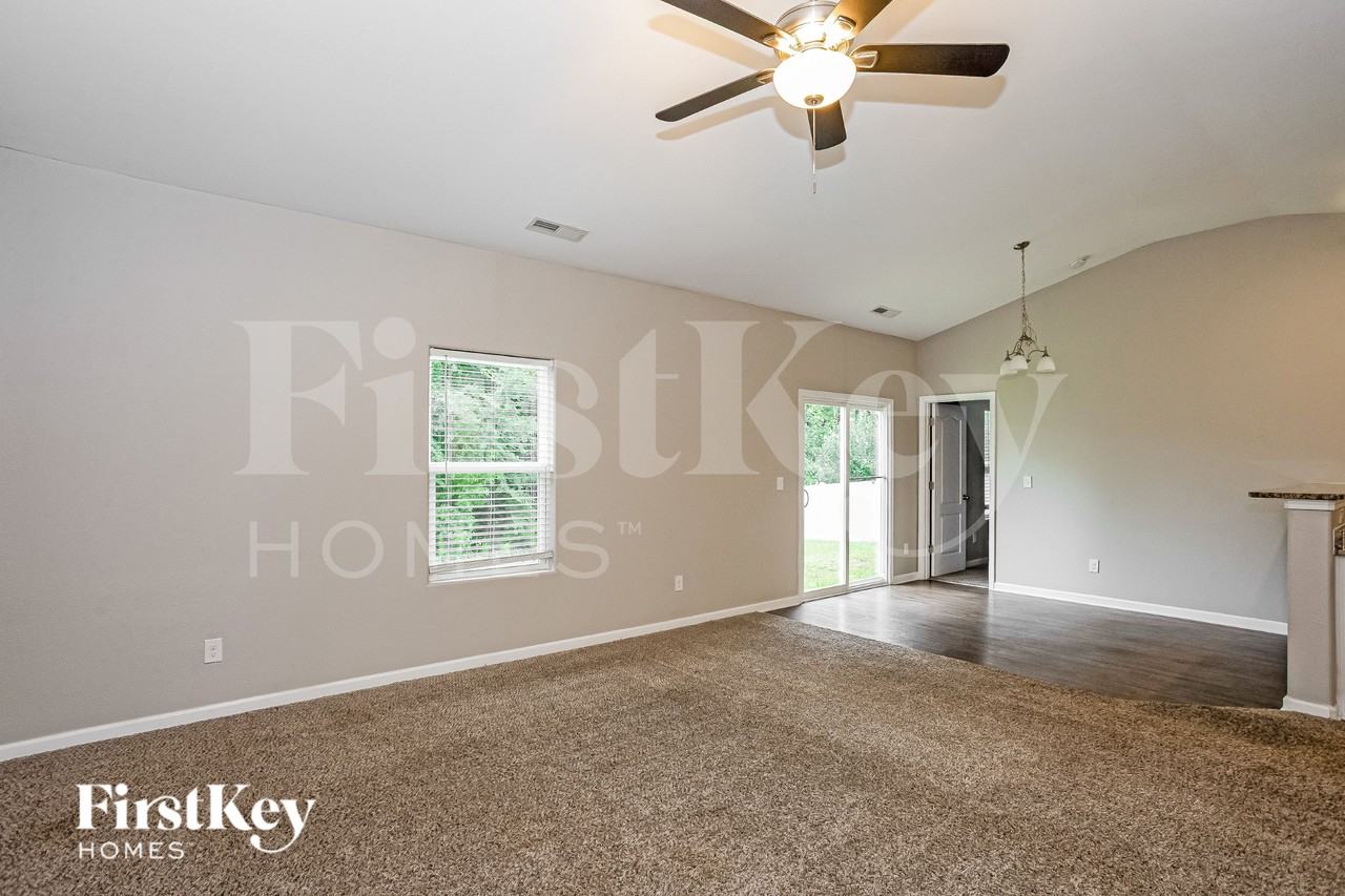 6129 Purbeck Way - Photo 4 of 19
