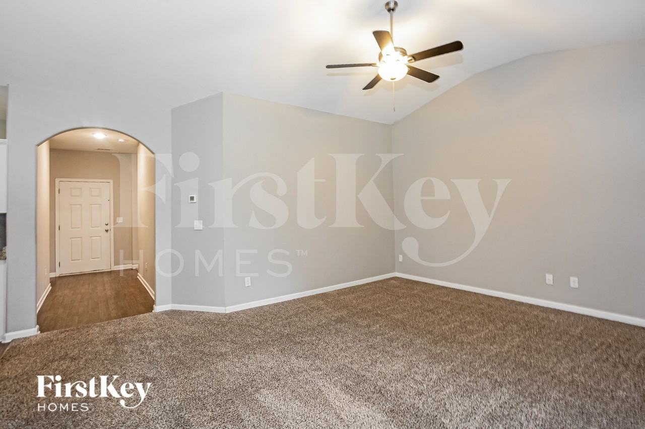 6129 Purbeck Way - Photo 5 of 19