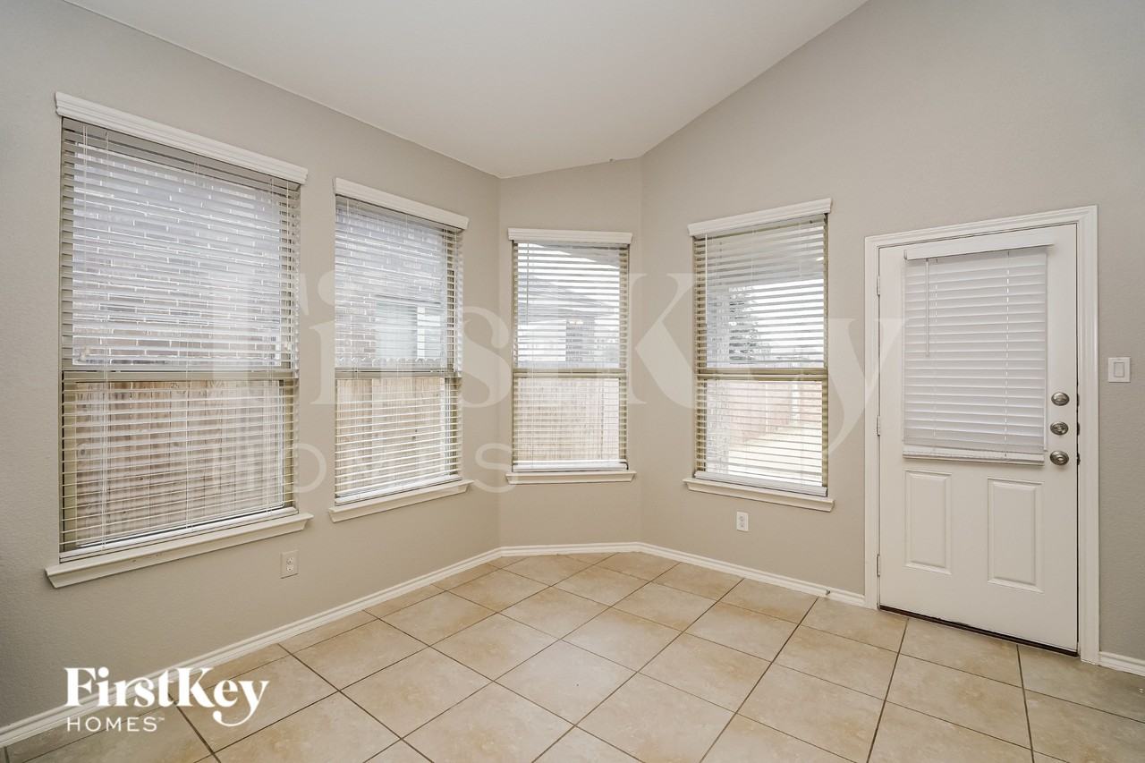 11501 Dorado Vista Trl - Photo 6 of 19