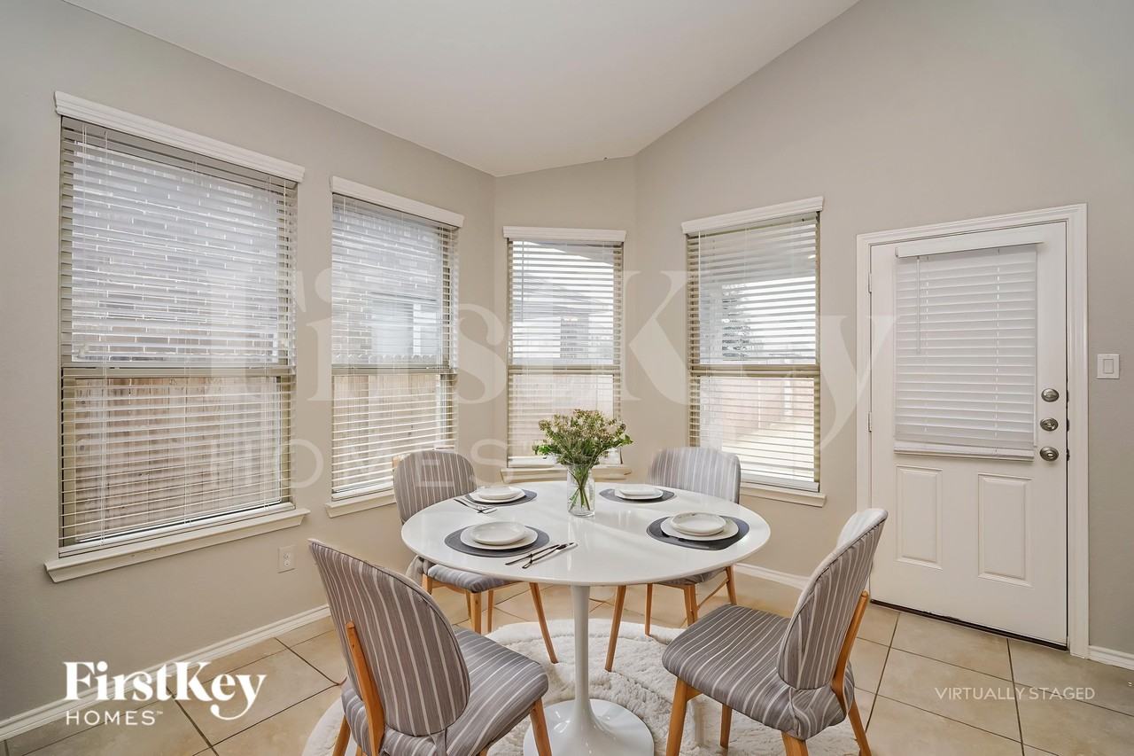 11501 Dorado Vista Trl - Photo 7 of 19