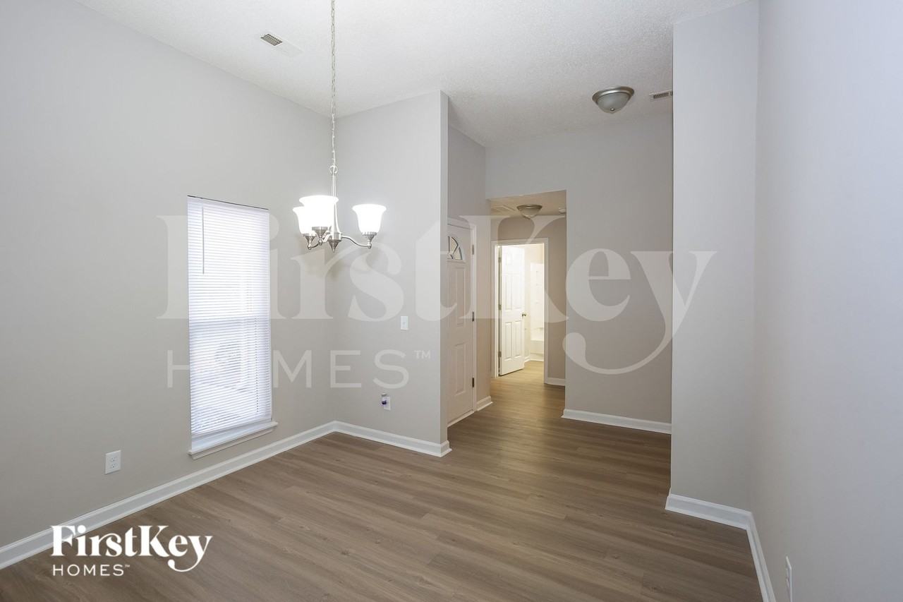 11226 Isthmus Ct - Photo 6 of 14