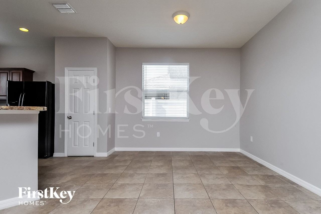 5276 Krenson Woods Way - Photo 5 of 15