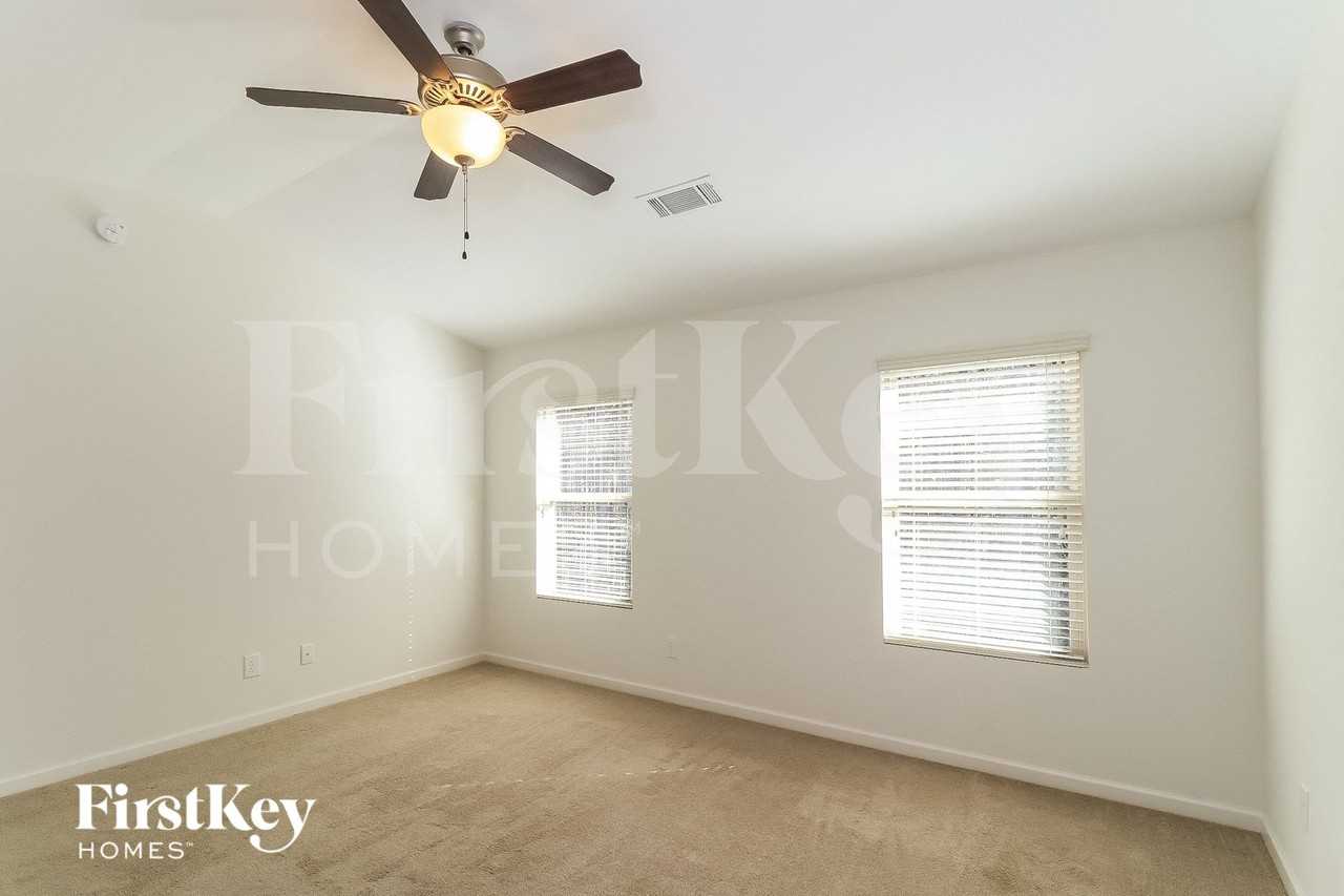 111 Westridge Cir - Photo 7 of 15