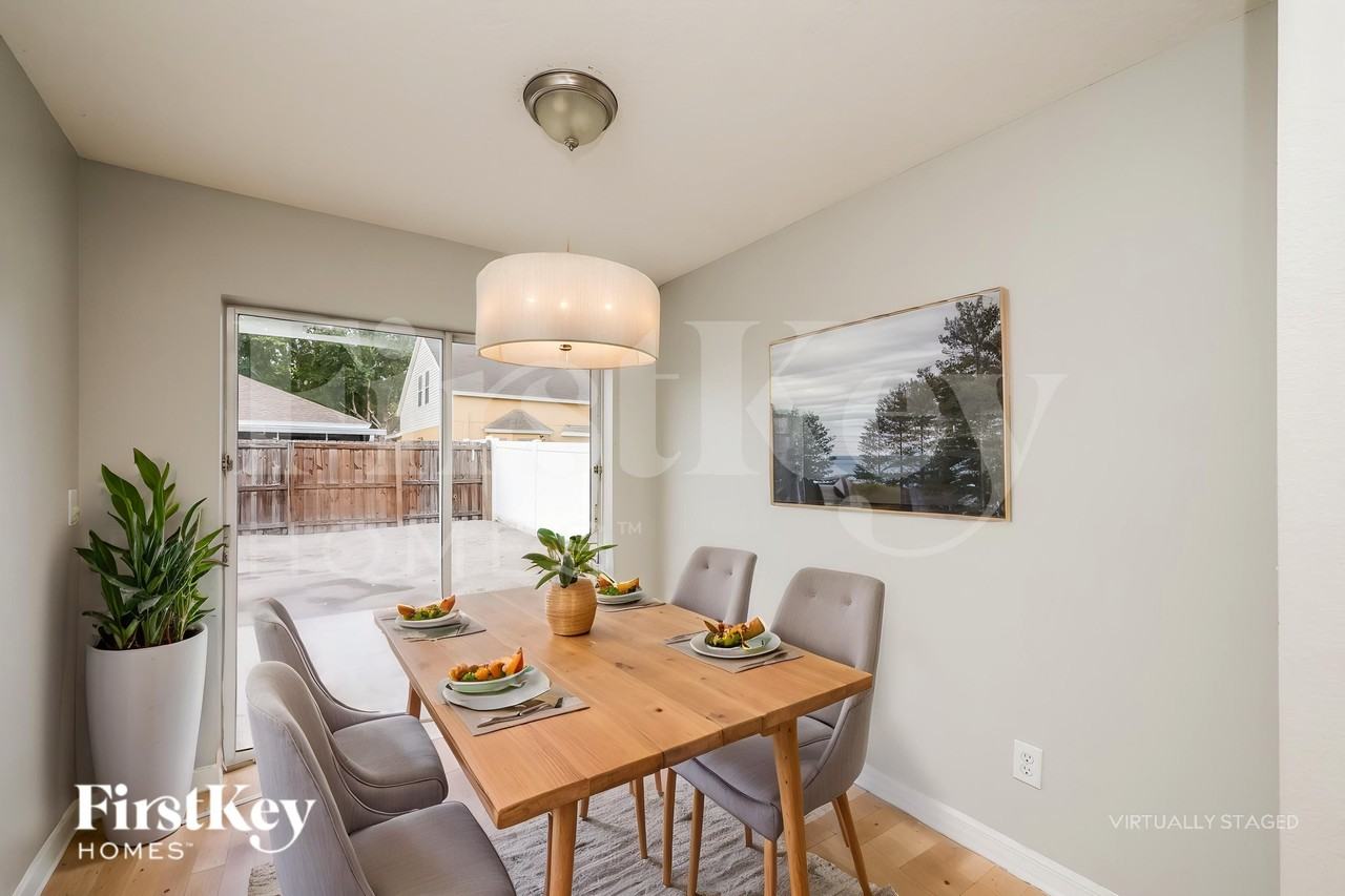 11133 Lakeside Vista Dr - Photo 7 of 19