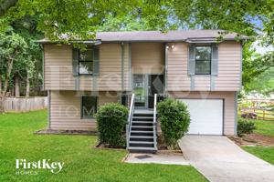 featured image of 652 Sunfield Dr Nw