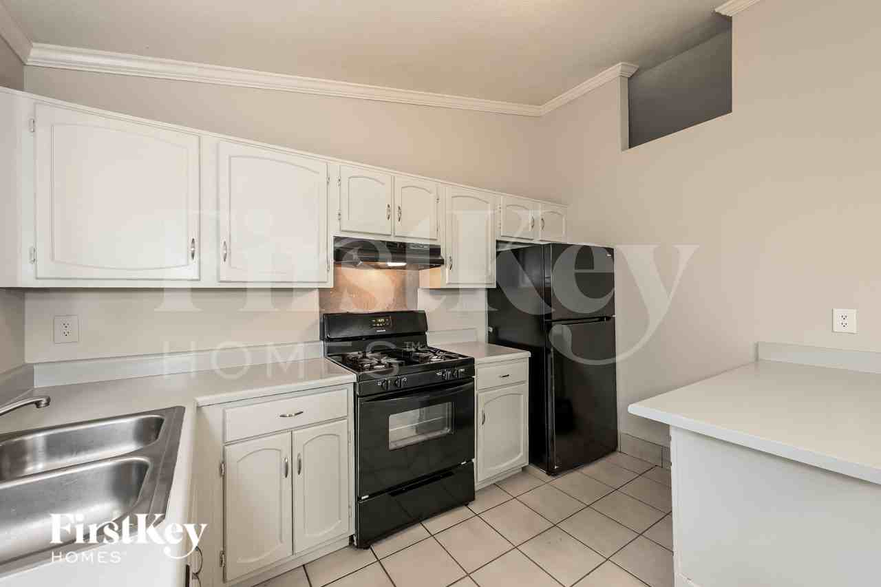 652 Sunfield Dr Nw - Photo 7 of 17