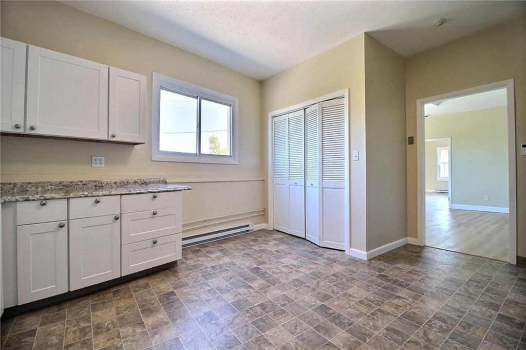 33 Railroad Ave ##1 - Photo 6 of 11