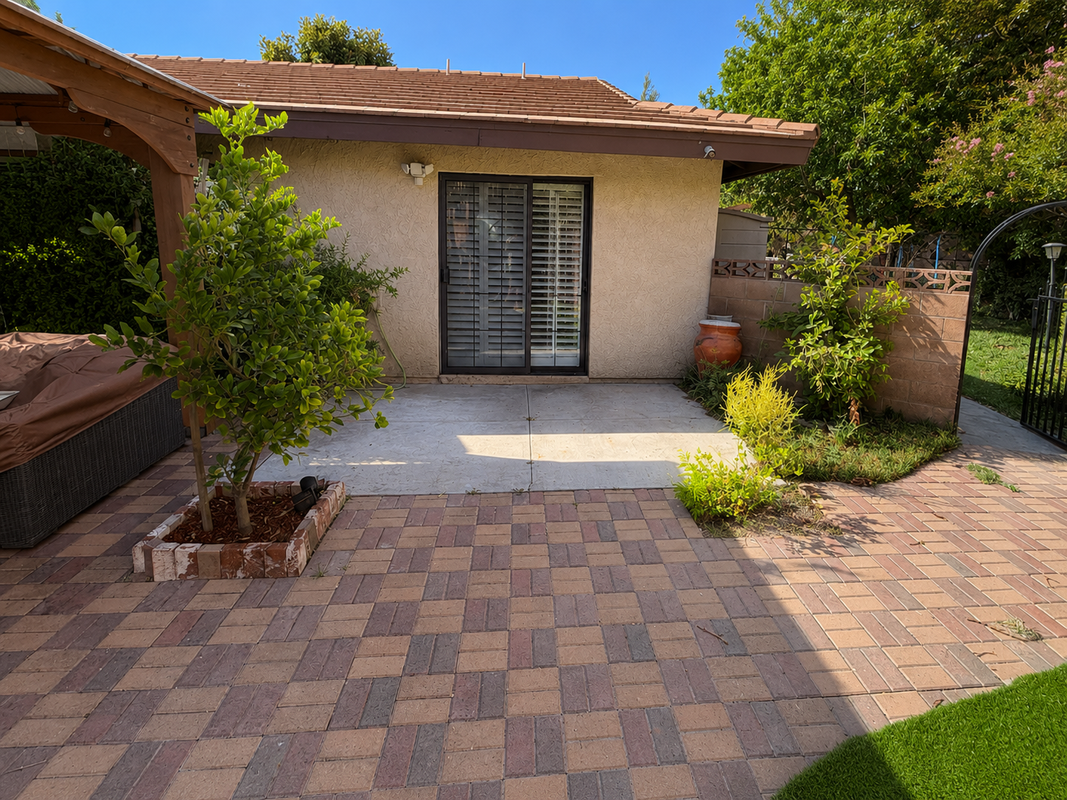 458 Fantasy St - Photo 5 of 41