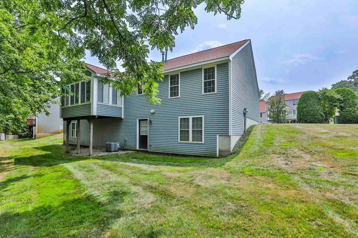 4 Myopia Ln - Photo 5 of 30
