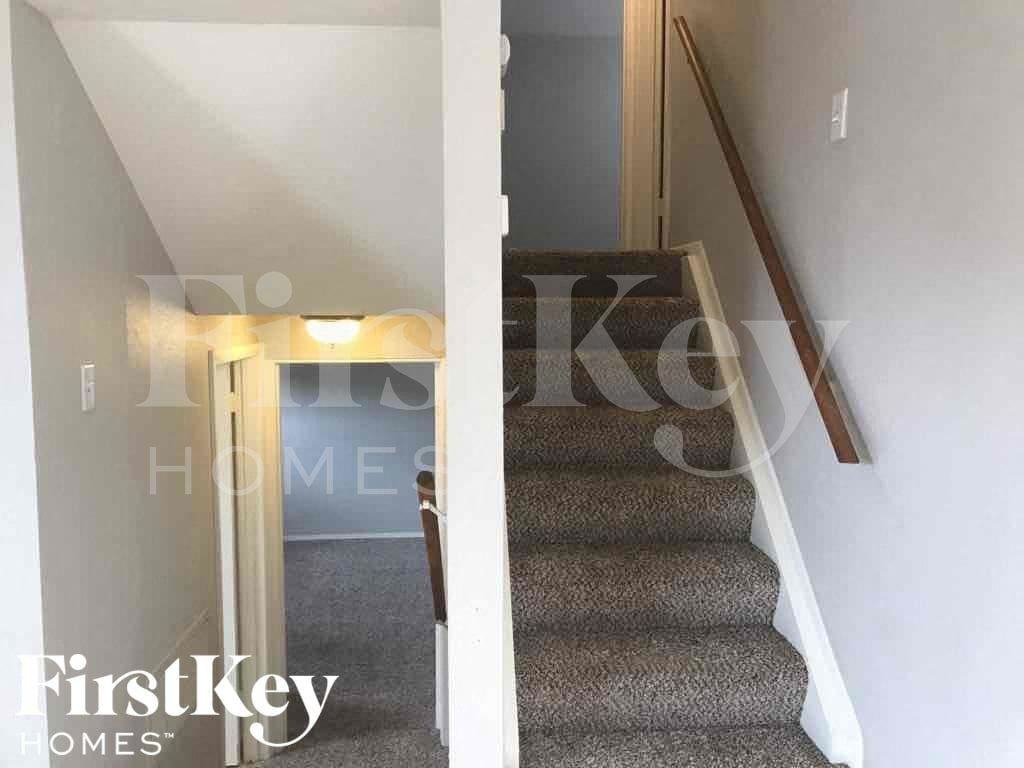 514 E Taylor St - Photo 5 of 19