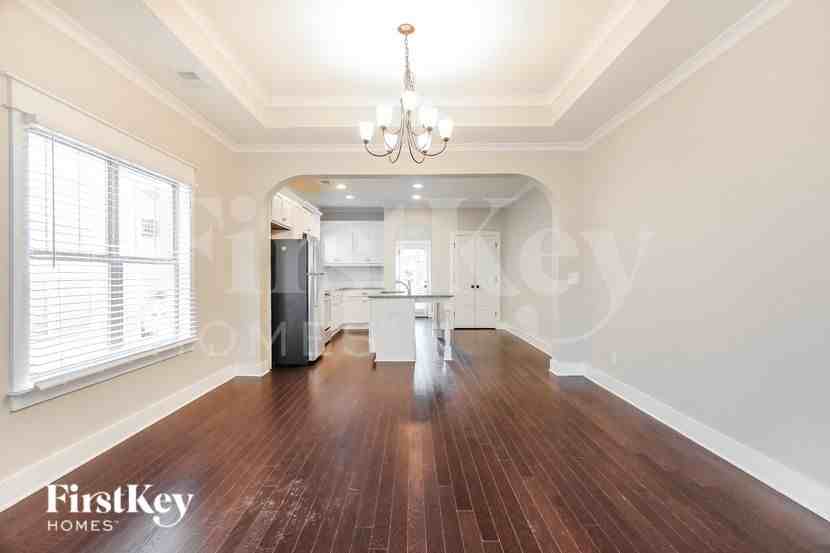 4881 Mountain Gap Dr - Photo 4 of 16