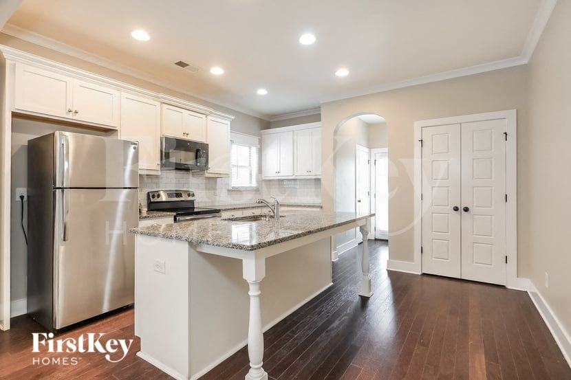 4881 Mountain Gap Dr - Photo 6 of 16
