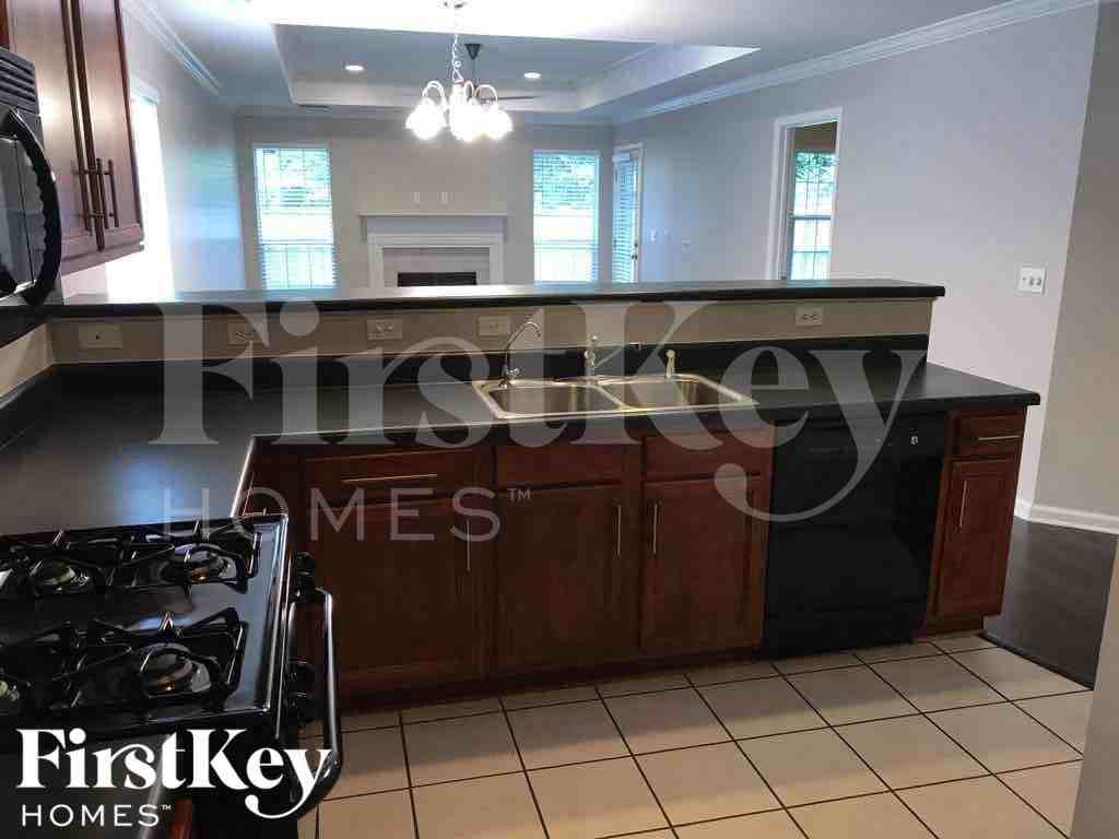4248 Fieldstone Way - Photo 6 of 21