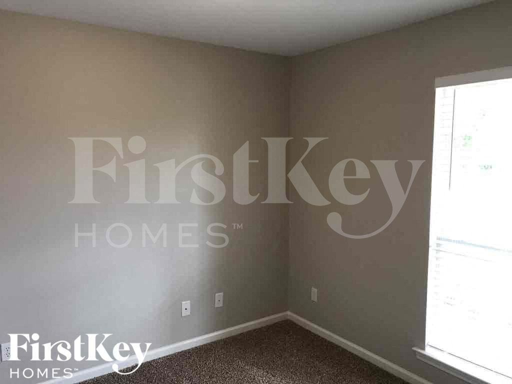 4248 Fieldstone Way - Photo 7 of 21