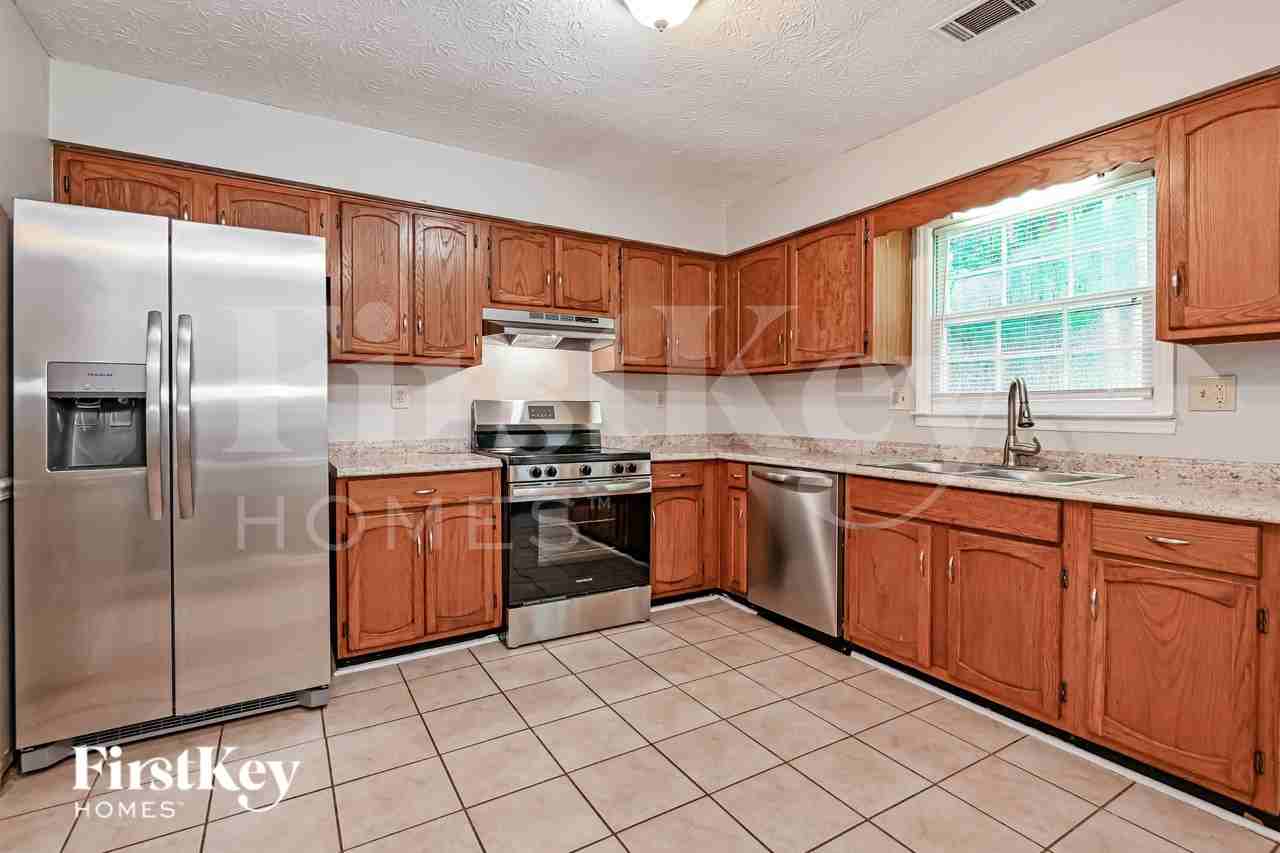 3900 Hadley Farm Dr - Photo 7 of 19