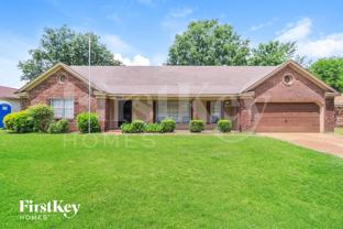 2801 Emerald St - Photo 1 of 1
