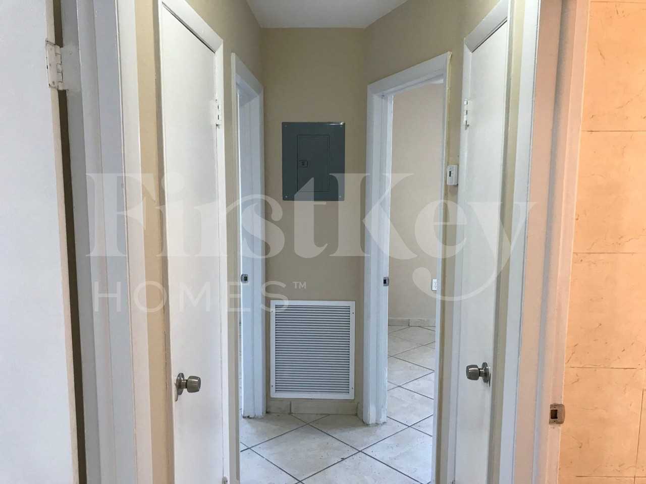 2751 Nwterrace - Photo 7 of 17